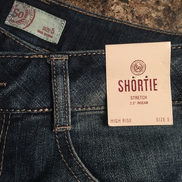 SO Denim Shorts Junior Size 5 NWT’s 2.5” Inseam. - Picture 6 of 7
